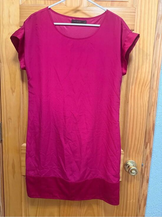 The Limited Dresses & Skirts - The Limited Women's Magenta Short-Sleeve dress size M